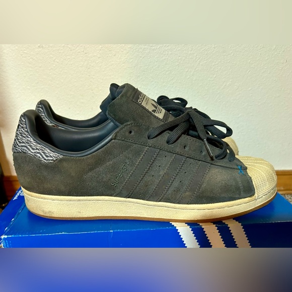 Adidas - Grey - men’s size 12 - Picture 3 of 7